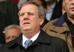 Aziz Yıldırım sevk ediliyor