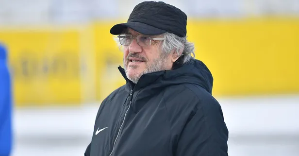 SON DAKİKA: Kocaelispor Teknik Direktörü Mustafa Reşit Akçay hastaneye kaldırıldı