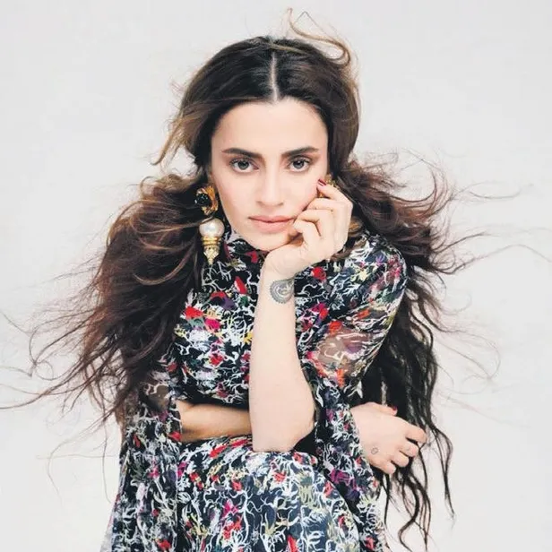 otobuste-temizlik-yapan-sofor-aracinda-buldugu-poseti-cop-sandi-icinden-para-cikti-1643835761236.jpeg Otobüste temizlik yapan şoför aracında bulduğu poşeti çöp sandı içinden para çıktı-6