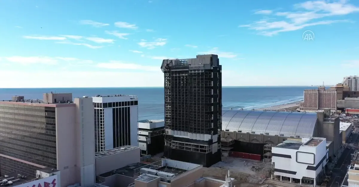 Trump Plaza Otel ve Casino yıkıldı