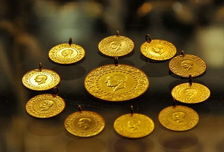 1782279706527.jpg Gümüş ons alış fiyatı 61,55 dolar, satış fiyatı 61,59 dolar olarak kaydedildi. (Fotoğraf:AA)