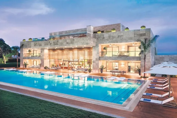 Jason Statham dediğini yaptı! Antalya’da geceliği 30 bin dolarlık tatil