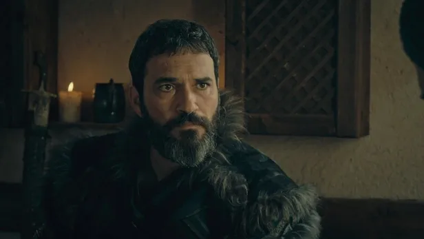 kurulus-osmana-yeni-dusman-geldi-bala-hatun-ve-turgut-alpin-olum-doseginde-oldugu-diziye-efsane-transfer-mogol-1653482965485.jpg Bala Hatun ve Turgut Alp'in ölüm döşeğinde olduğu diziye efsane transfer! Kuruluş Osman'a yeni düşman geldi! Moğol komutanı Cebe kimdir?-5