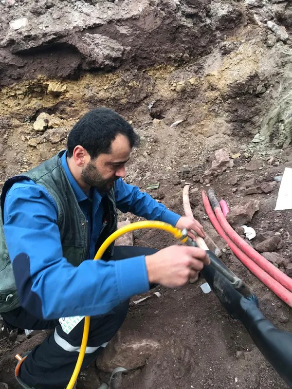 bursada-covid-19-asisi-olmadigi-ve-pcr-testi-yaptirmadigi-icin-tazminatsiz-isten-kovulan-isciyi-mahkeme-hakli-1656147812540.jpg Bursa'da Covid-19 aşısı olmadığı ve PCR testi yaptırmadığı için tazminatsız işten kovulan işçiyi mahkeme haklı buldu-3