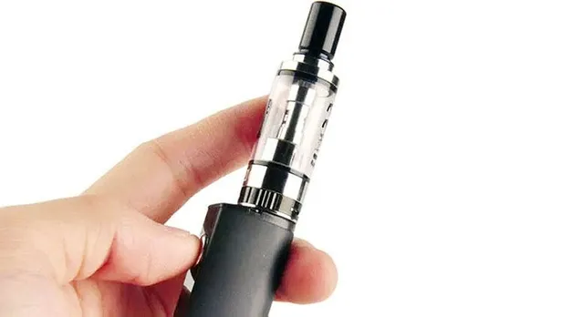 Uzmanlardan elektronik sigara uyarısı! Koronavirüsün bulaş riskini kat kat artırıyor-2