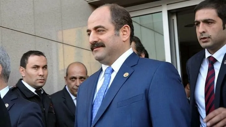 FETÖ’cü Zekeriya Öz’e Almanya'da dayak!