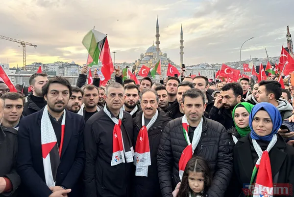 Galata'dan şehitlerimiz ve Filistin için dünyaya haykırış... İsimleri tek tek okundu | Tarihi günden tarihi kareler! - 31
