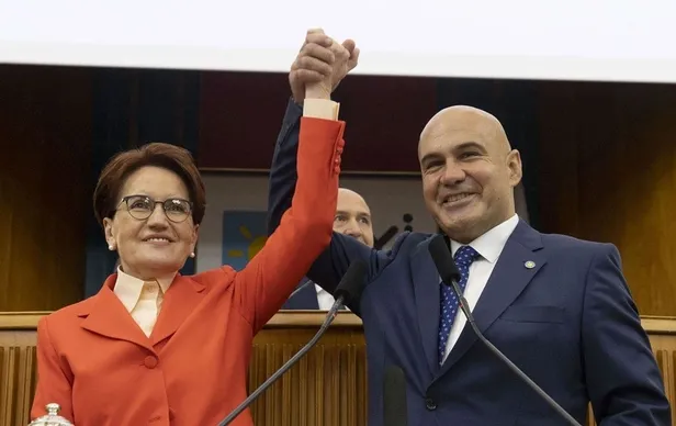 iyi-partiden-chpye-size-ihtiyacimiz-yok-resti-aksenerin-a-takimi-pozisyon-aldi-yerel-secimde-maksimum-oy-maksi-1687543088548.jpeg İYİ Parti'den CHP'ye "Size ihtiyacımız yok" resti! Akşener'in A Takımı pozisyon aldı: "Yerel seçimde maksimum oy maksimum belediye" sözleri-5