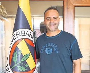 Semih Şentürk’e kapkaç şoku