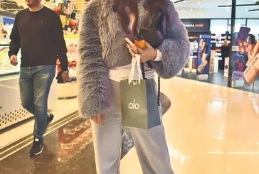 Amine Gülşe Özil yılbaşı alışverişinde görüntülendi