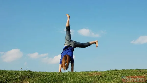 Jimnastik Salonlarında Veya Oyun Alanlarında Sıkça Gördüğümüz Taklalar, 19 Yaşındaki Genç Bir Kadının Hayatını Karartan Bir Kabusa Dönüştürdü. Deborah Cobb'un...