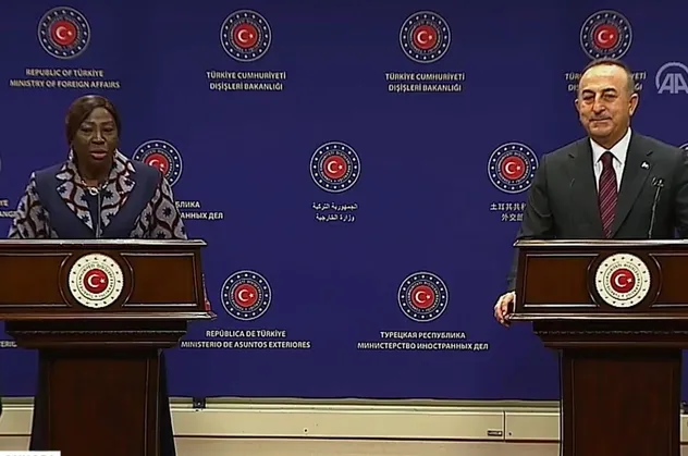 Bakan Çavuşoğlu'ndan Ukrayna'dan tahliyelerle ilgili flaş açıklama: Bugün ya da yarın güzel haberi bekliyoruz