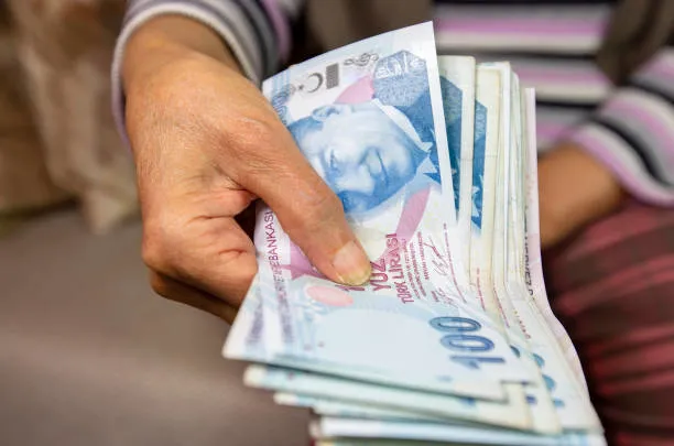 suan-emekli-olsam-ne-kadar-maas-alirim-2023-bagkur-ve-ssk-zamli-emekli-maasi-hesaplama-7500-8000-8500-9000-tl-1689567451256.jpg Şu an emekli olsam ne kadar maaş alırım? 2023 BAĞKUR ve SSK zamlı EMEKLİ MAAŞI HESAPLAMA! 7500, 8000, 8500, 9000 TL alanlar...-3
