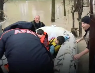 Ergene Nehri, Uzunköprü'de taştı: Trakya'da 'Turuncu alarm'! Mahsur kalan vatandaşlar böyle kurtarıldı