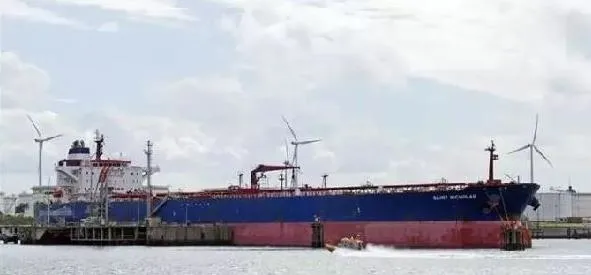 1704981503667.jpeg Tüpraş duyurdu | 140 bin ton ham petrol taşıyan gemi ile iletişim kesildi! Gemide Türk mürettebat var mı? Son durum ne?-3