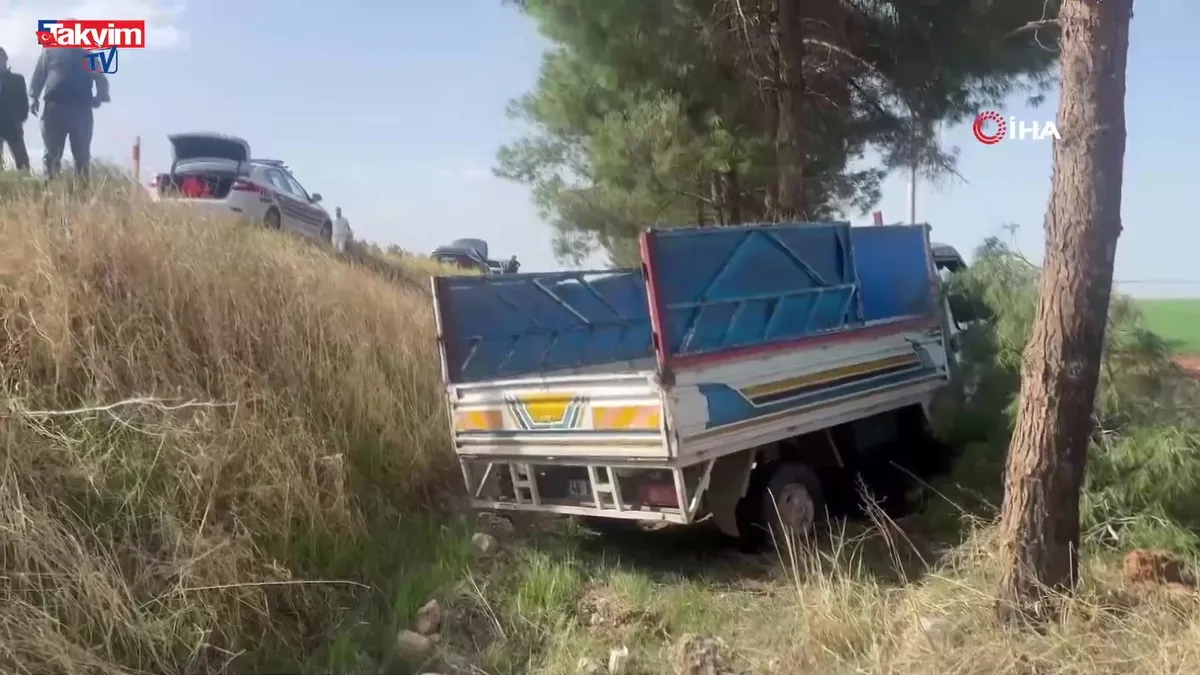 Kamyonet ağaca çarptı sürücü yaralandı