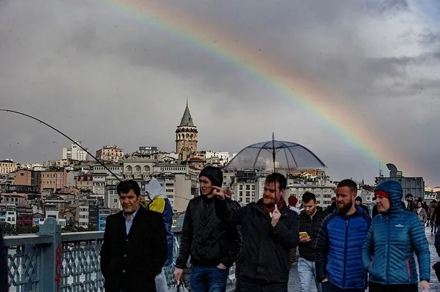 Son dakika: 14 Nisan AKOM'dan İstanbul için şiddetli yağmur uyarısı | İstanbul hava durumu