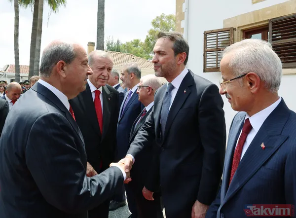 Seçim sonrası ilk yurt dışı ziyareti: Başkan Erdoğan, Kuzey Kıbrıs'ta! Dikkat çeken pankart: Sevdamız Mavi Vatan - 32