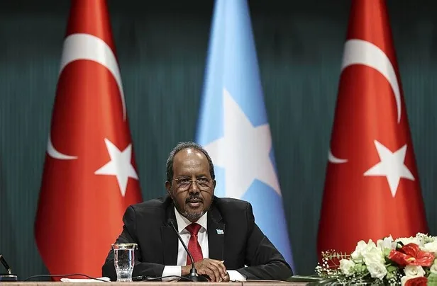 somali-cumhurbaskani-hasan-seyh-mahmud-ankarada-baskan-erdogan-ve-seyh-mahmuddan-onemli-aciklamalar-1657117360614.jpeg