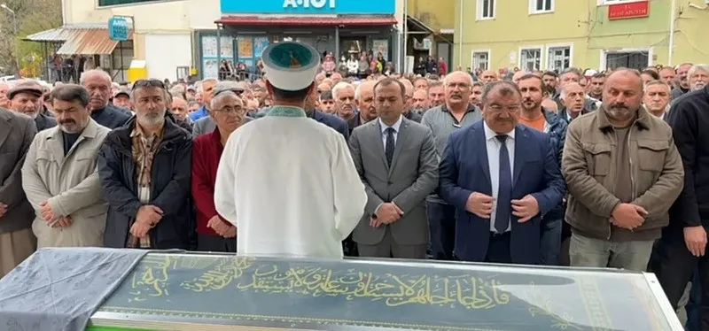 yuregi-dayanmadi-engelli-kizina-yapilan-istismari-anlatan-nalan-kayanin-aort-damari-yirtildi-1778153147530.jpeg Yüreği dayanmadı: Engelli kızına yapılan istismarı anlatan Nalan Kaya'nın aort damarı yırtıldı-4