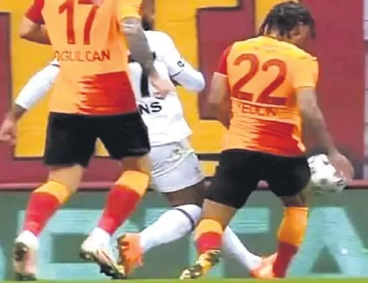 Yedlin, Donk ve VAR kararları... Taraftarlar hakem Ali aPlabıyık'ı sosyal medyada sert sözlerle eleştirdi-2