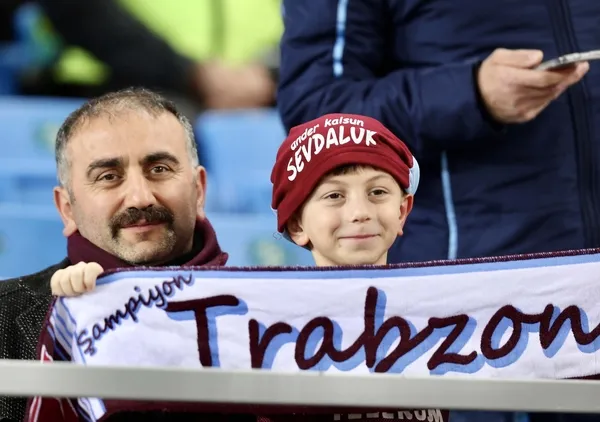 ziraat-turkiye-kupasi-karadeniz-derbisinde-kazanan-trabzonspor-3-0-mac-sonucu-ozet-1671647328951.jpg Ziraat Türkiye Kupası | Karadeniz derbisinde kazanan Trabzonspor: 3-0 (MAÇ SONUCU ÖZET)-3