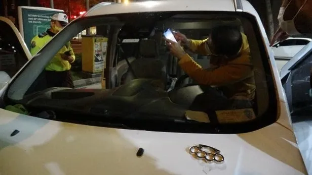 bursada-polislere-kimlik-soran-sahte-polis-gozaltina-alindi-1607892957908.jpeg Bursa'da sivil polislere kimlik soran 'sahte polis' gözaltına alındı-3