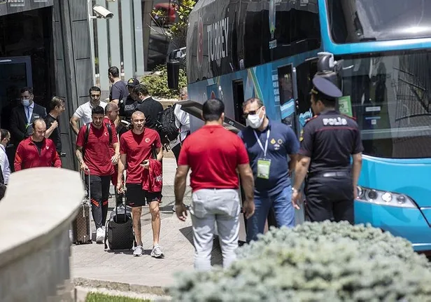 euro-2020ye-veda-eden-a-milli-futbol-takimi-yurda-dondu-1624284577848.jpeg EURO 2020'ye veda eden A Milli Futbol Takımı yurda döndü-1