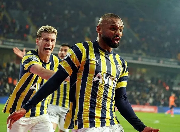 kanaryadan-tarihi-geri-donus-fener-bitti-demeden-bitmez-1681948316157.jpeg