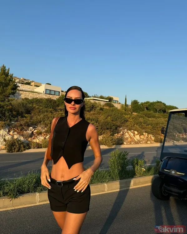 Yasemin Özilhan’dan Sinem Kobal’a bornozlu kutlama! “Kim der 2 çocuk annesi” Kenan İmirzalıoğlu’nun biricik eşi... - 11