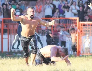 Tarihi Kırkpınar’da sahne pehlivanların