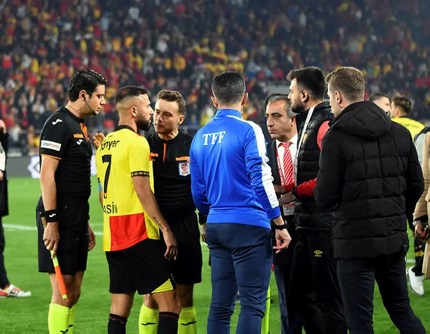 goztepe-altay-derbi-maci-ne-zaman-yapilacak-ertelenen-goztepe-altay-maci-hangi-gun-saat-kacta-yapilacak-1669568730201.jpg Göztepe - Altay derbi maçı ne zaman yapılacak? Ertelenen Göztepe Altay maçı hangi gün, saat kaçta yapılacak?-4