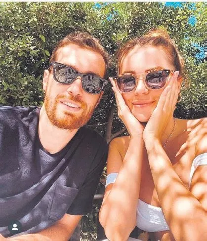 ogulcan-engin-ile-ala-tokelin-ayrilik-sebebi-ortaya-cikti-ezgi-eyuboglu-detayini-duyan-inanamadi-1633816266509.jpeg Oğulcan Engin ile Ala Tokel’in ayrılık sebebi ortaya çıktı! Ezgi Eyüboğlu detayını duyan inanamadı-1