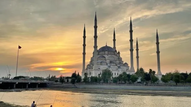 bayram-tatili-kac-gun-oldu-son-dakika-kabine-toplantisi-sonucu-ramazan-bayrami-tatili-9-gun-oldu-mu-tatiller-b-1650904644445.jpg Bayram tatili kaç gün oldu son dakika? KABİNE TOPLANTISI SONUCU: Ramazan Bayramı tatili 9 gün oldu mu, tatiller birleşti mi?-4