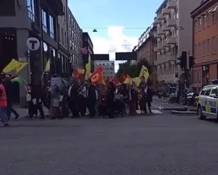 PKK yandaşları Stockholm’de paçavralarla yürüdü