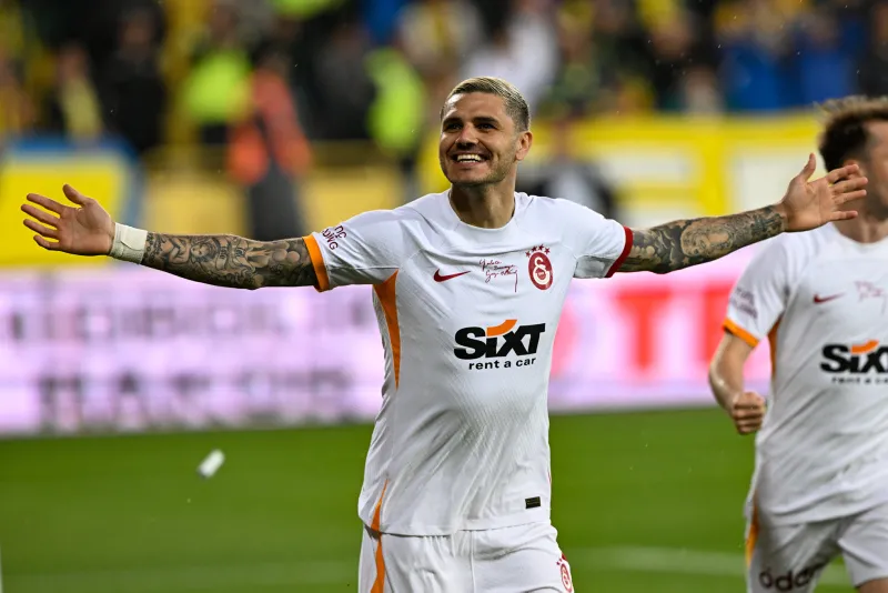 Wanda Nara Galatasaray'a haber yolladı! Icardi... - 14