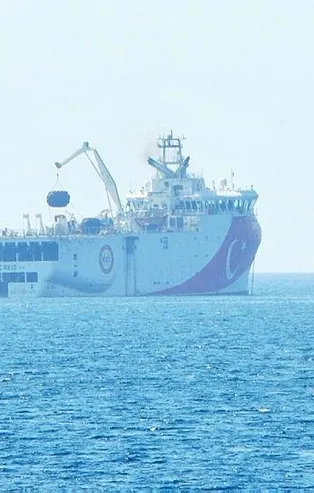 Yunanistan'da Oruç Reis paniği: Tüm görevlere hazır | Oruç Reis'in özellikleri neler?