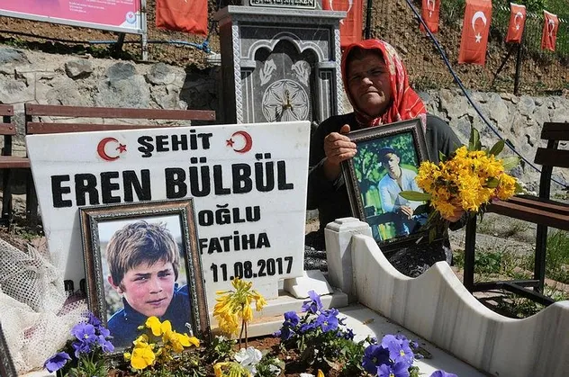Şehit Eren Bülbül'ün annesi Ayşe Bülbül'den oğlunun isminin parka verilmesine karşı çıkan HDP ve CHP'lilere tepki