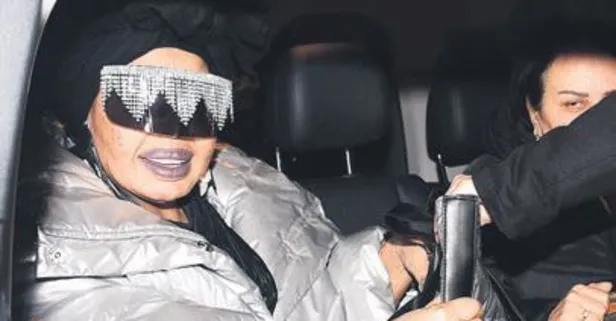 Bülent Ersoy kıyafetiyle gözleri kanattı!