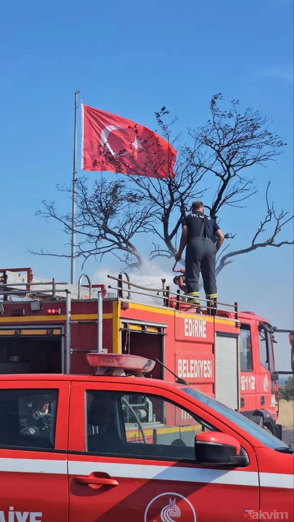 Edirne'de yangın, hayvanların barındığı ağıla sıçradı! - 11