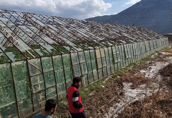 mersinde-saganak-yagis-felaket-getirdi-sel-sularina-kapilan-kadinin-cansiz-bedeni-bulundu-1669303292013.jpg Mersin'de sağanak yağış felaket getirdi: Sel sularına kapılan kadının cansız bedeni bulundu-7