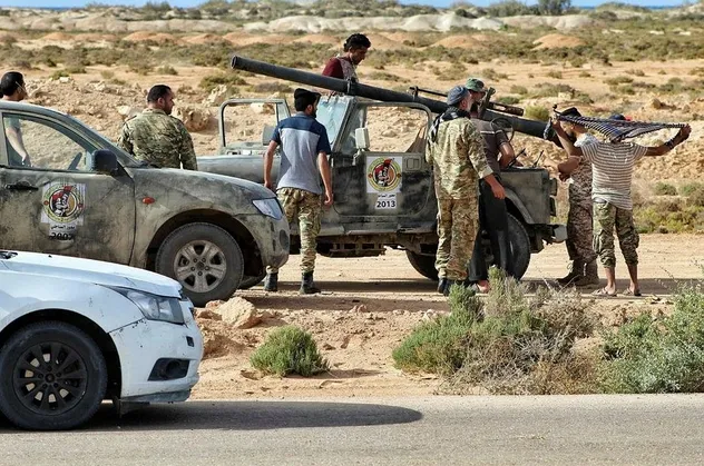 Son dakika: UMH güçleri, Sirte'de Hafter milislerine ait bir tankı ele geçirdi