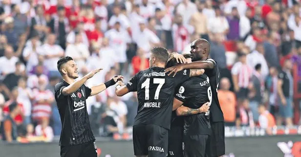 Necip Uysal tarihe geçti