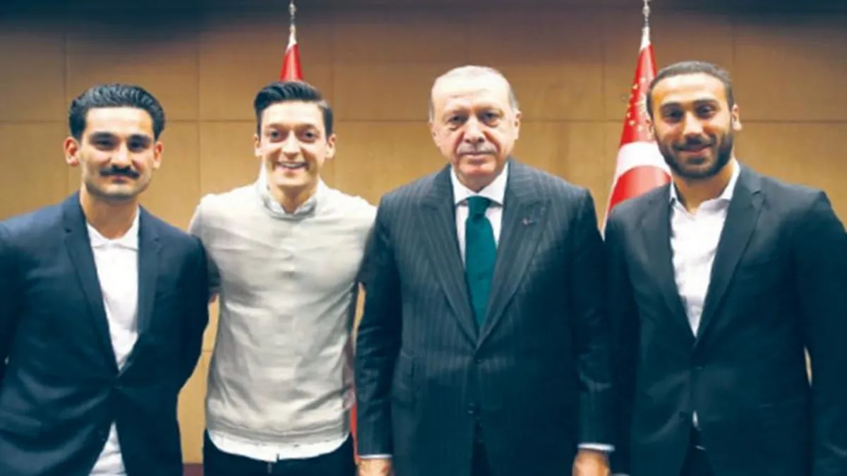 Mesut Özil dünya medyasında manşet oldu: AK Parti MKYK'da görev aldı!