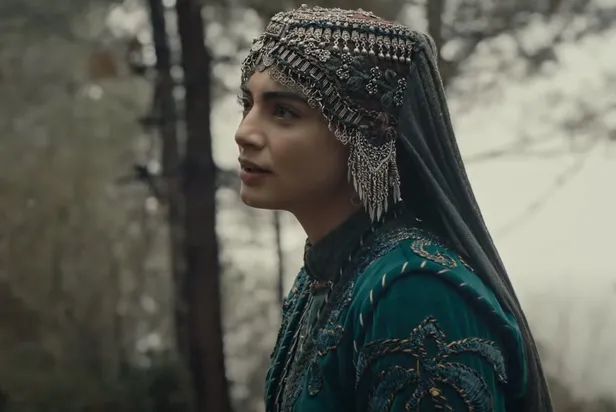 derdest-edip-tezgahini-baslarina-yikacak-kurulus-osman-47-bolum-fragmani-havadisle-sirra-kadem-basiyor-1613593931657.jpg Kefere nerede başını gösterirse orada ezeceğiz! Kuruluş Osman'ın yeni bölüm fragmanı yayınlandı-7