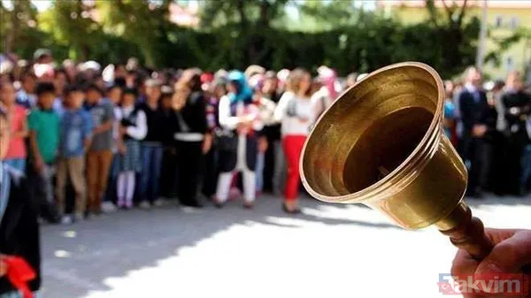 Öğretmene Teşekkür Mesajı Öğretmenler Günü'nde veya yılın herhangi bir zamanında MEBİM üzerinden gönderilen teşekkür mesajlarının iki önemli faydası vardır:...