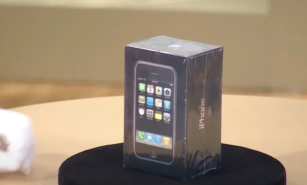 2007-model-bu-iphoneu-bulduysaniz-mujde-zengin-oldunuz-dolaplari-kontrol-edin-servet-degerinde-sizde-de-varsa-1686745356175.jpg Dolapları kontrol edin servet değerinde! 2007 model bu iPhone'u bulduysanız müjde zengin oldunuz! Sizde de varsa...-5