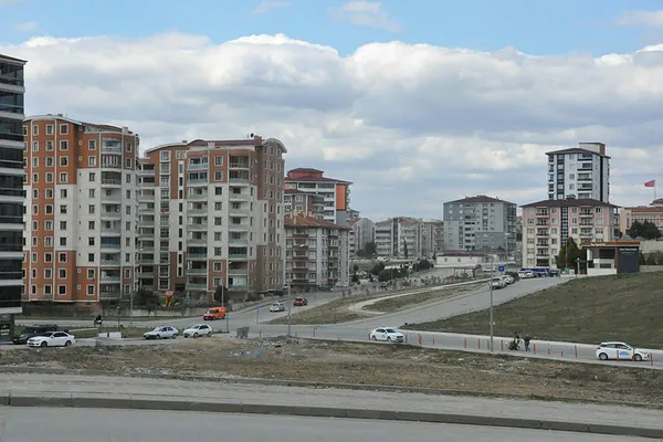 1647956046650.jpg Ukraynalılar o ile akın etti! Fiyatlar tavan yaptı! Vatandaştan fırsatçılara tepki-5