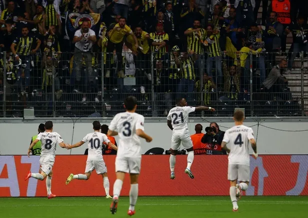 16-eylul-uefa-avrupa-ligi-fenerbahce-frankfurt-mac-sonucu-1-1-frankfurt-fenerbahce-mac-ozeti-golleri-onemli-anlari-1631827032751.jpg Frankfurt - Fenerbahçe maç özeti, golleri, önemli anları! 16 Eylül UEFA Avrupa Ligi Fenerbahçe-Frankfurt maç sonucu: 1-1!-4