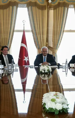 KK, darbe başarılı olsun diye ayak sürtmüş